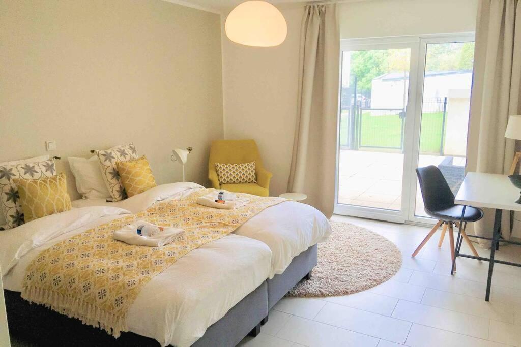 Large Family Retro Flat In City Center- Large Terrace & Garden View, Free Parking Lucembursko Exteriér fotografie