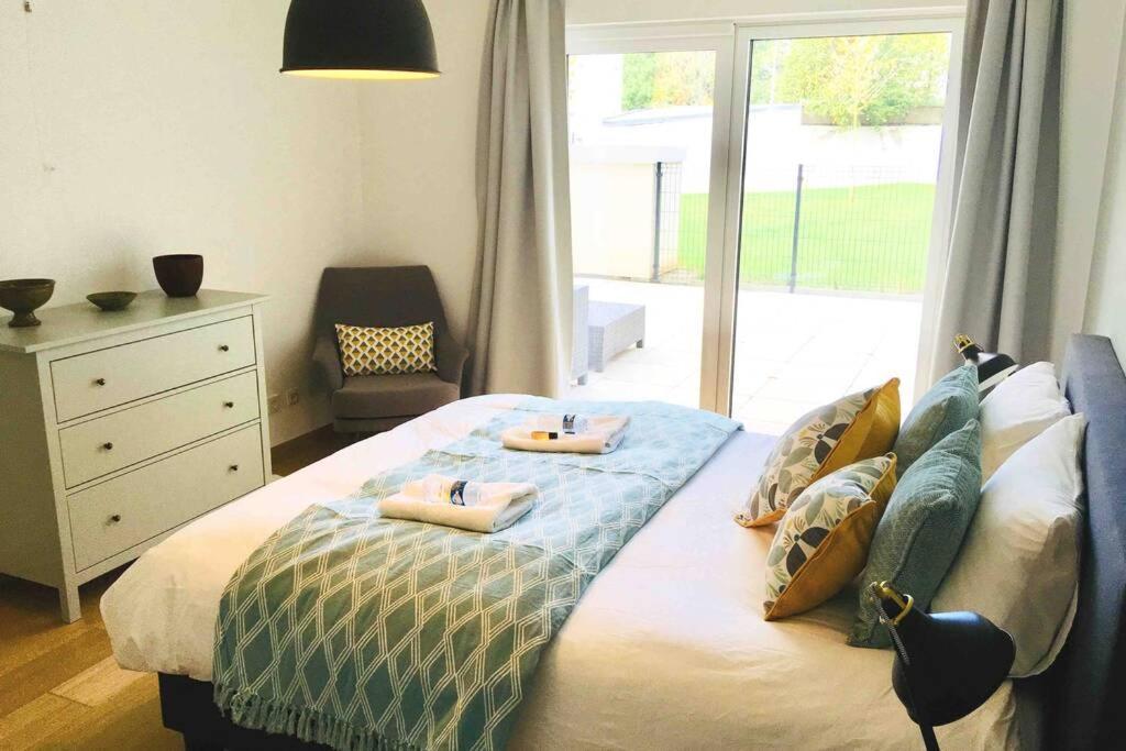 Large Family Retro Flat In City Center- Large Terrace & Garden View, Free Parking Lucembursko Exteriér fotografie