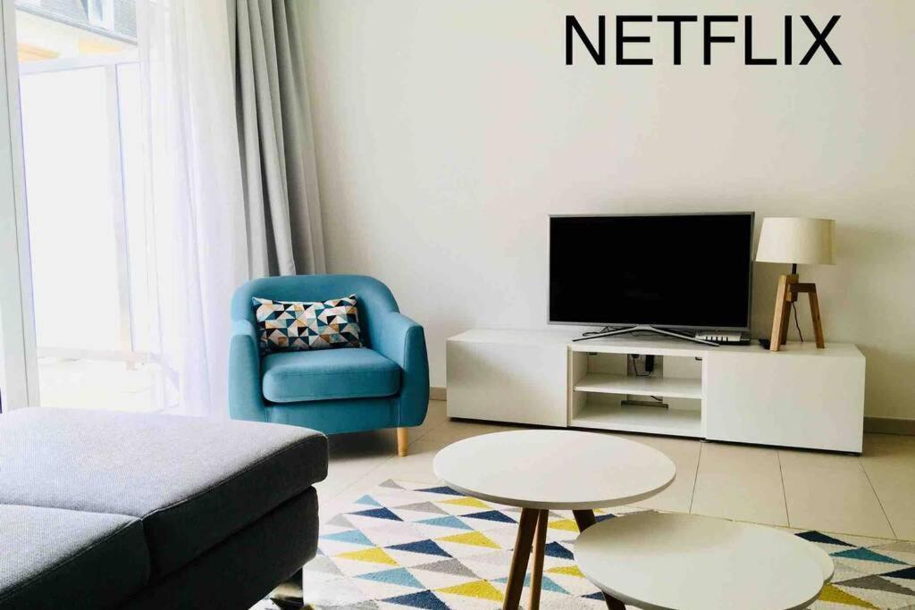 Large Family Retro Flat In City Center- Large Terrace & Garden View, Free Parking Lucembursko Exteriér fotografie
